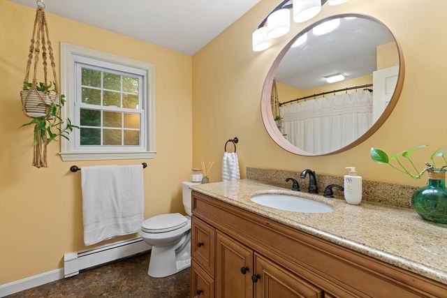 82 Norton Rd, North Attleboro, MA 02760