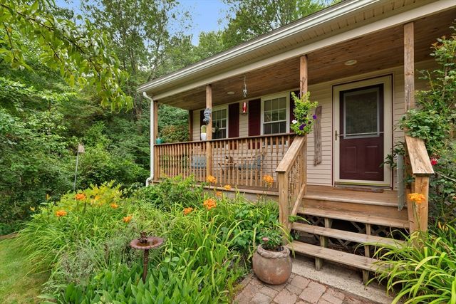 82 Norton Rd, North Attleboro, MA 02760