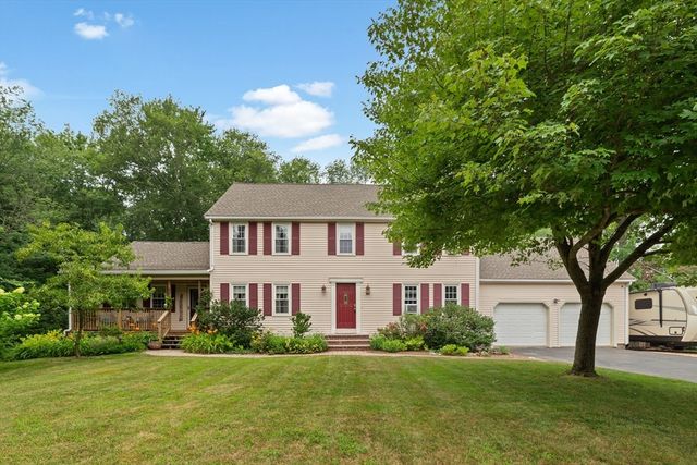 82 Norton Rd, North Attleboro, MA 02760