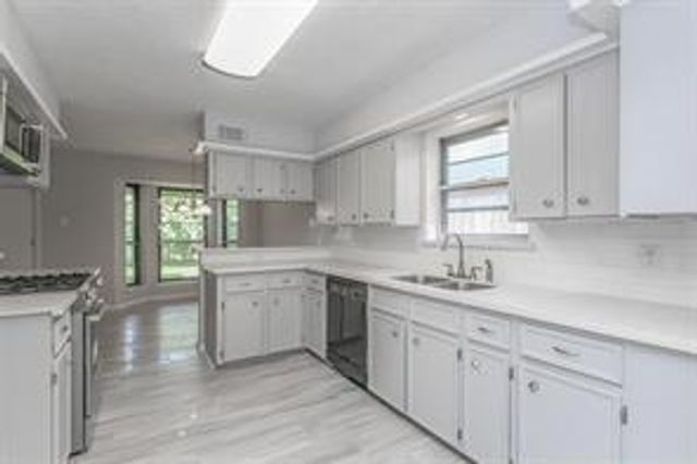 4219 Tuscarora Street, Pasadena, TX 77504