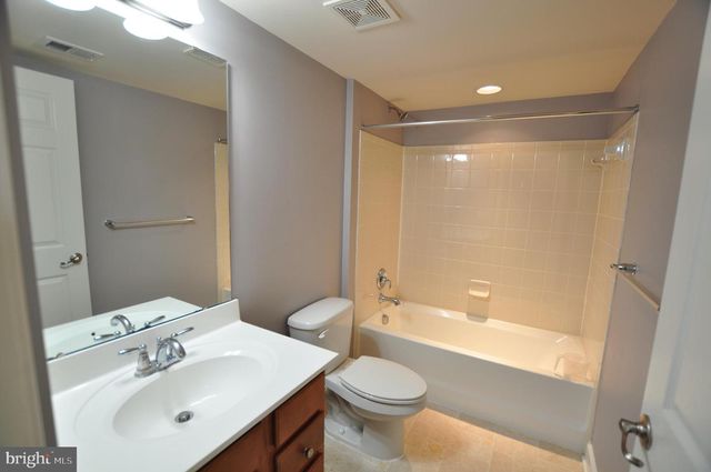 23011 SYCAMORE FARM DR, Clarksburg, MD 20871