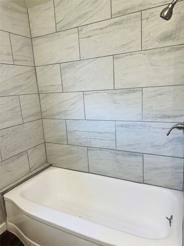 821 W Church Street, Grand Prairie, TX 75050