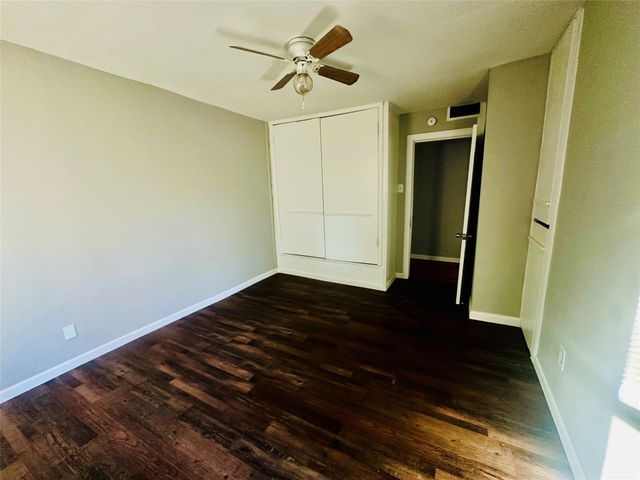 821 W Church Street, Grand Prairie, TX 75050