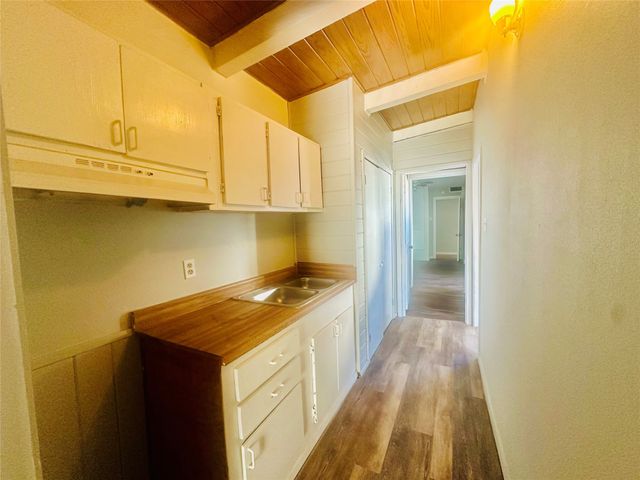 821 W Church Street, Grand Prairie, TX 75050