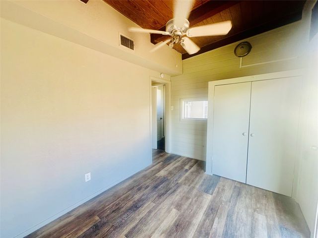 821 W Church Street, Grand Prairie, TX 75050