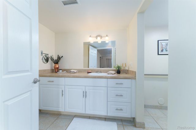 18417 University Park Drive, Livonia, MI 48152