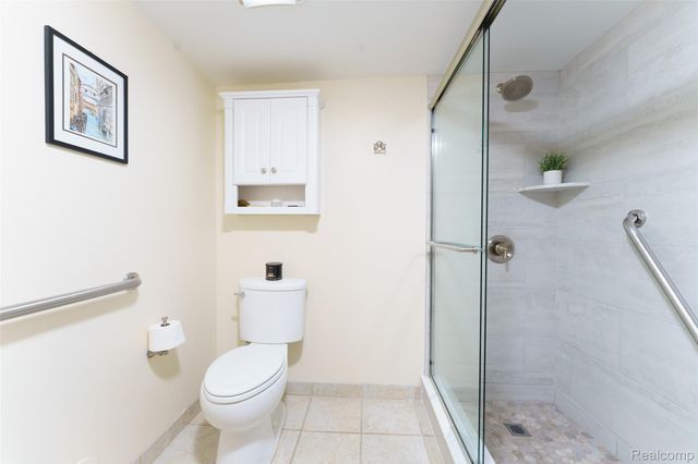 18417 University Park Drive, Livonia, MI 48152