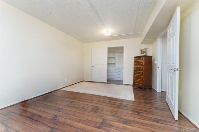 18417 University Park Drive, Livonia, MI 48152