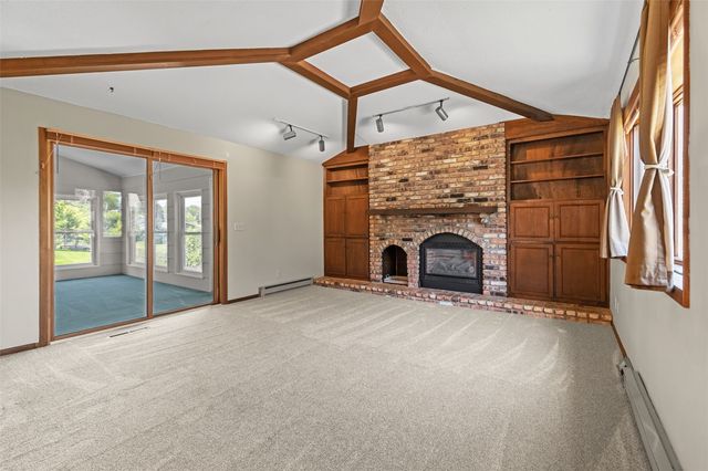 2620 Brookland Drive NE, Cedar Rapids, IA 52402