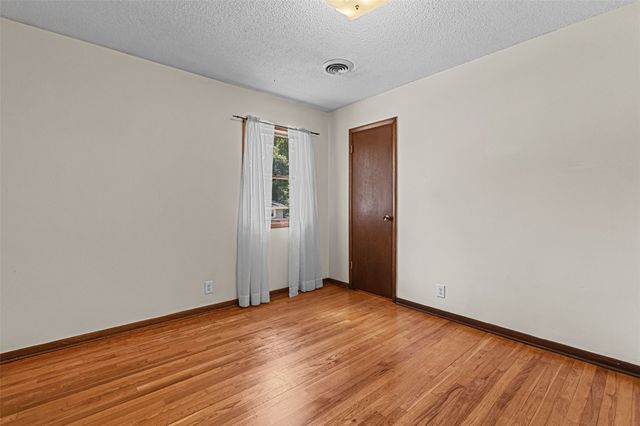 2620 Brookland Drive NE, Cedar Rapids, IA 52402