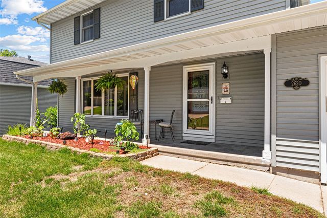 2620 Brookland Drive NE, Cedar Rapids, IA 52402