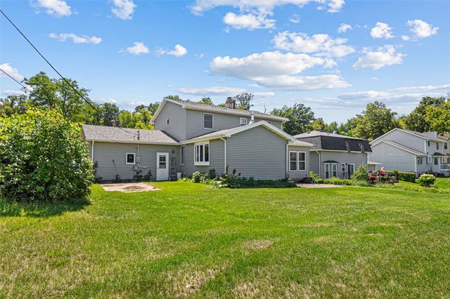 2620 Brookland Drive NE, Cedar Rapids, IA 52402