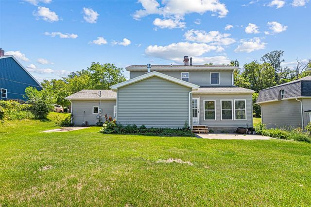 2620 Brookland Drive NE, Cedar Rapids, IA 52402