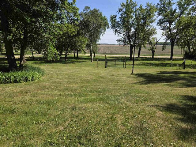 W3064 Piper Road, Whitewater, WI 53190
