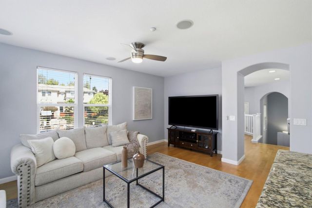 248 Vista Roma Way, San Jose, CA 95136