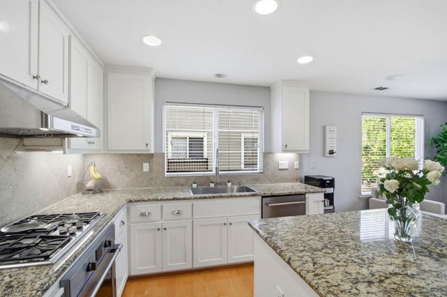 248 Vista Roma Way, San Jose, CA 95136