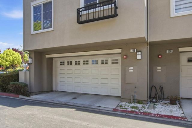 248 Vista Roma Way, San Jose, CA 95136