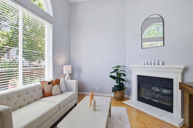 248 Vista Roma Way, San Jose, CA 95136