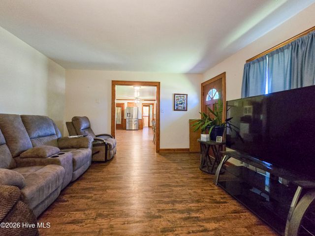 520 Lake Road, Hertford, NC 27944