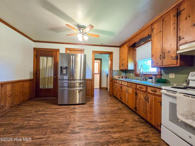520 Lake Road, Hertford, NC 27944