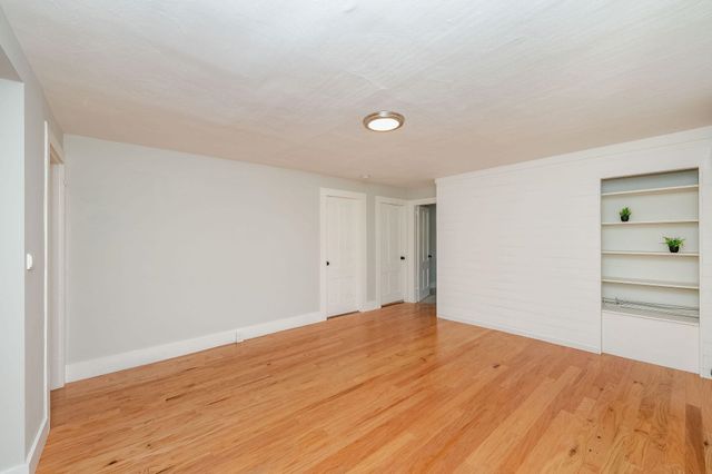 44 Burns Hill Road, Wilton, NH 03086