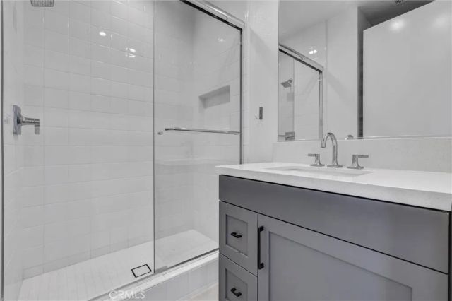 192 Creation, Irvine, CA 92618