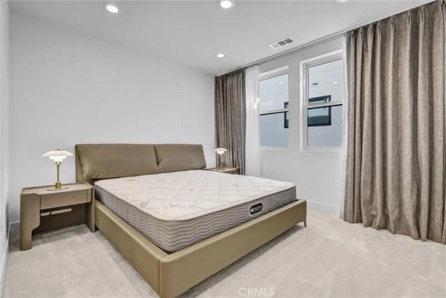192 Creation, Irvine, CA 92618