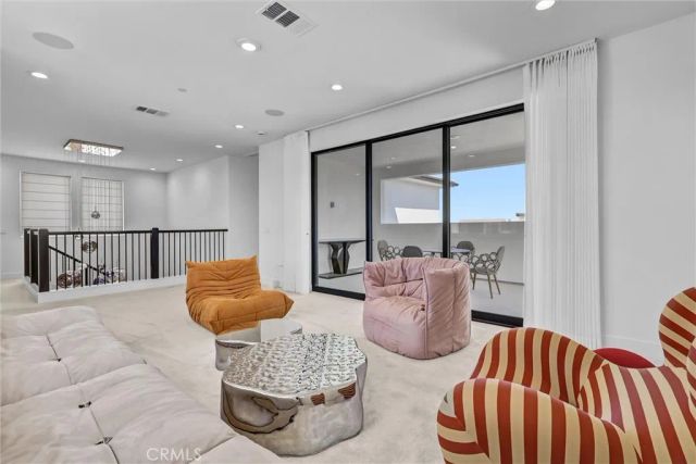 192 Creation, Irvine, CA 92618