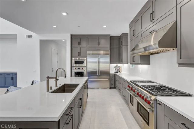 192 Creation, Irvine, CA 92618