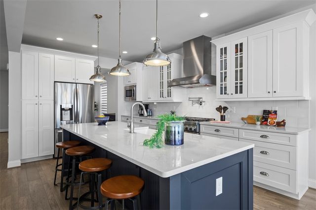 711 Withers Park Dr, Cranberry Twp, PA 16066