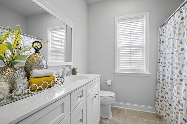 711 Withers Park Dr, Cranberry Twp, PA 16066