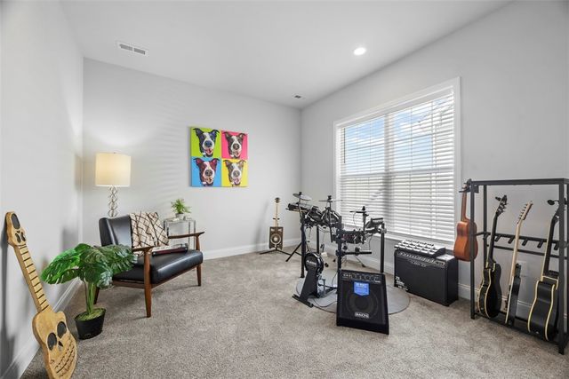 711 Withers Park Dr, Cranberry Twp, PA 16066