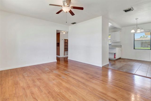1149 BLOXAM AVENUE, Clermont, FL 34711