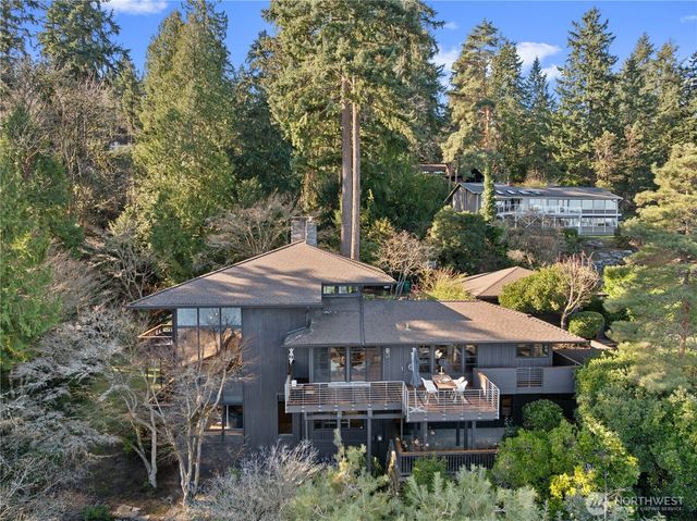 5425 96th Avenue SE, Mercer Island, WA 98040