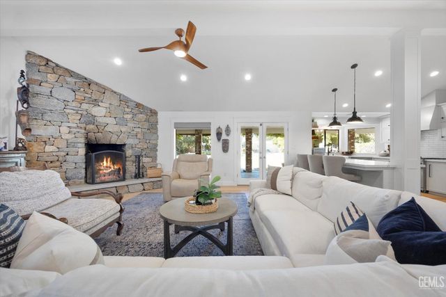 201 El Paso Road, Bakersfield, CA 93314