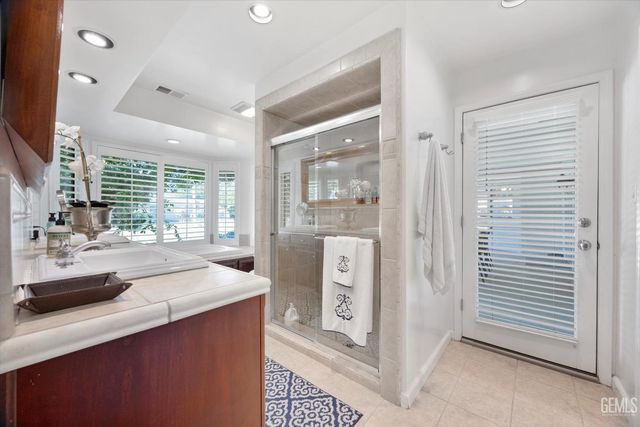 201 El Paso Road, Bakersfield, CA 93314