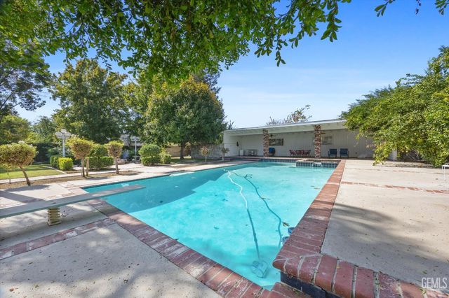 201 El Paso Road, Bakersfield, CA 93314