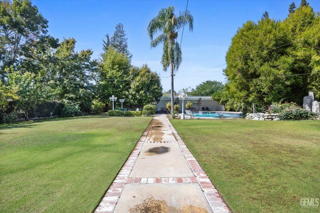 201 El Paso Road, Bakersfield, CA 93314