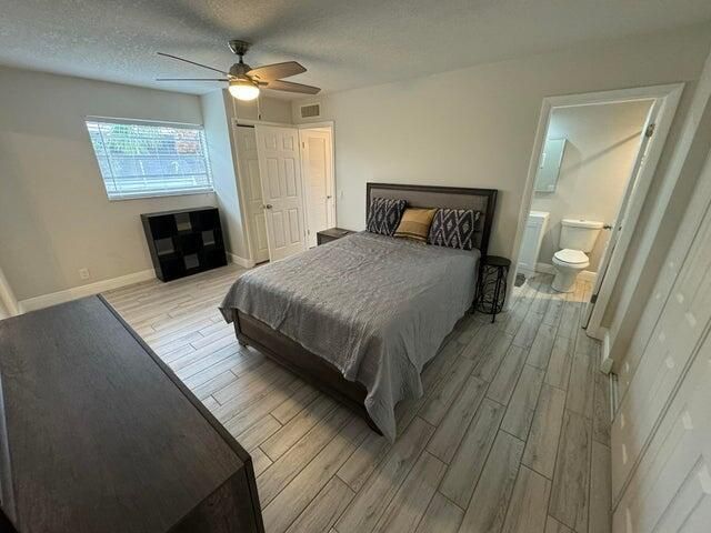 127 FLANDERS C C, Delray Beach, FL 33484