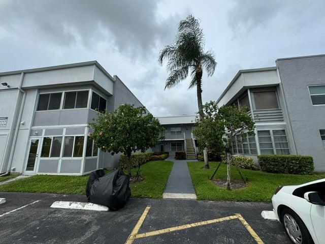 127 FLANDERS C C, Delray Beach, FL 33484