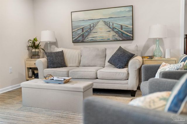 4352 White Birch Ct, Pace, FL 32571