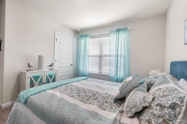 4352 White Birch Ct, Pace, FL 32571