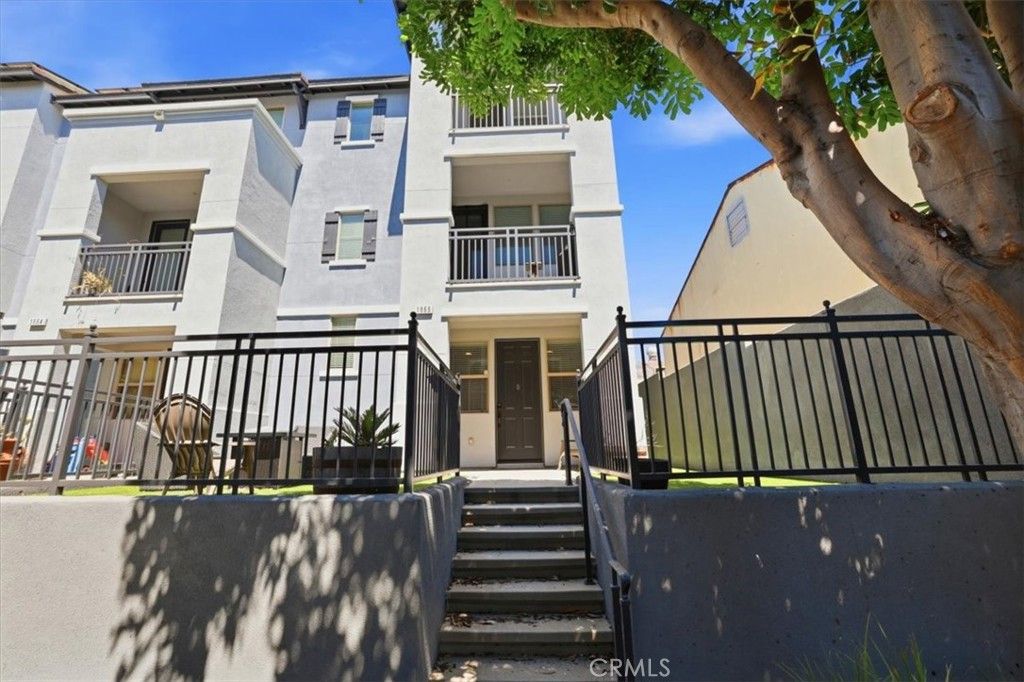 1866 Orizaba, Signal Hill, CA 90755 — exterior