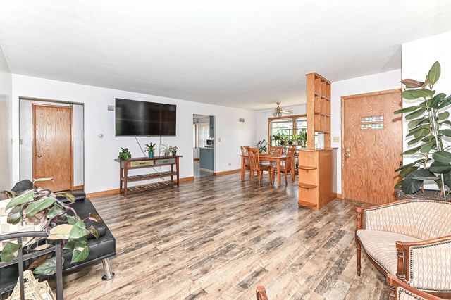 2746 77th STREET, West Allis, WI 53219