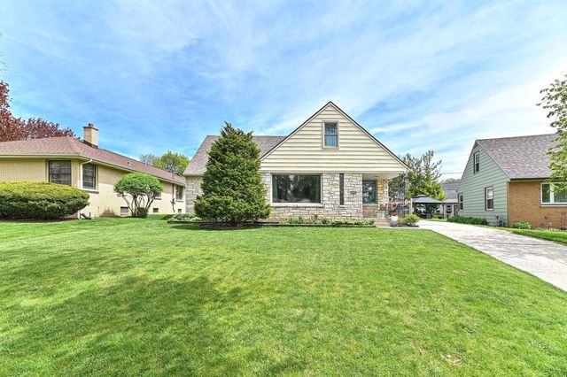 2746 77th STREET, West Allis, WI 53219