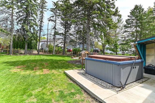 2746 77th STREET, West Allis, WI 53219