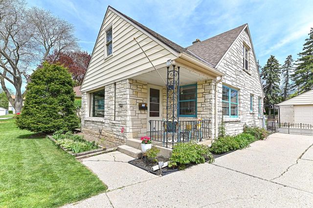 2746 77th STREET, West Allis, WI 53219