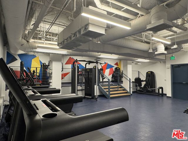 3921 Wilshire Boulevard, Los Angeles, CA 90010