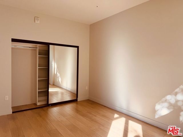 3921 Wilshire Boulevard, Los Angeles, CA 90010