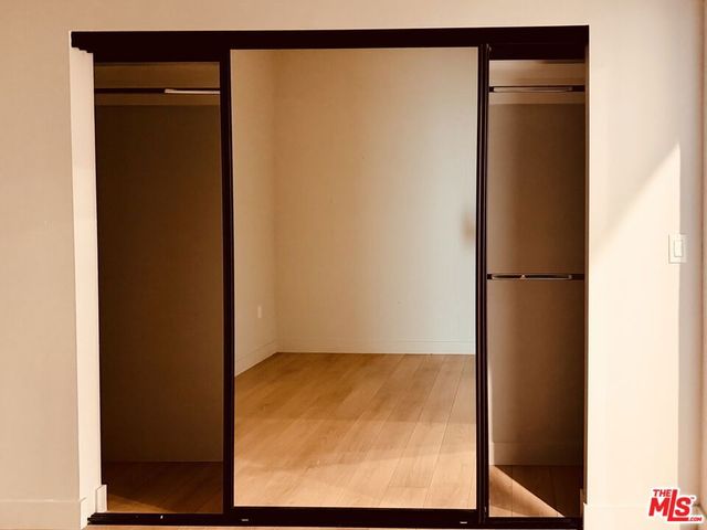 3921 Wilshire Boulevard, Los Angeles, CA 90010